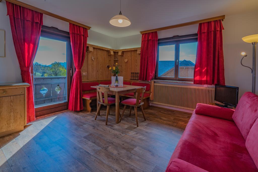 Apartment Christine Weyregg Exteriör bild